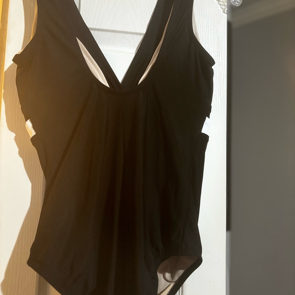 Longitud Swimming suits - Picture 4 of 6